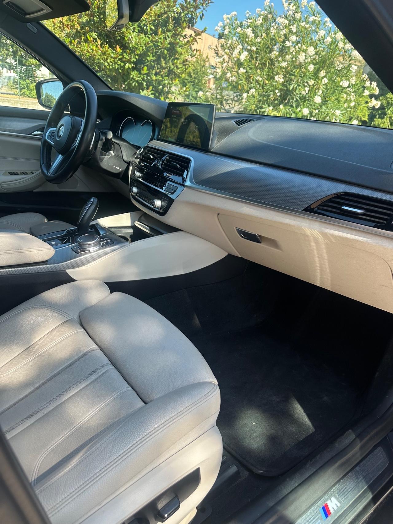 Bmw 520 520d xDrive Touring Msport
