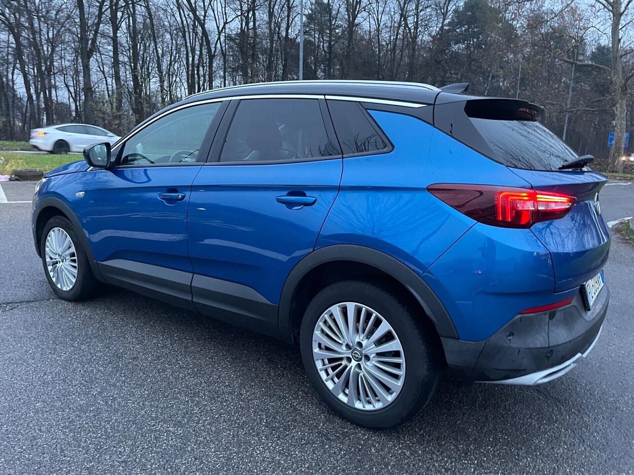 Opel Grandland X 1.6 diesel Ecotec*Automatik*Navi*Neopatnetati*
