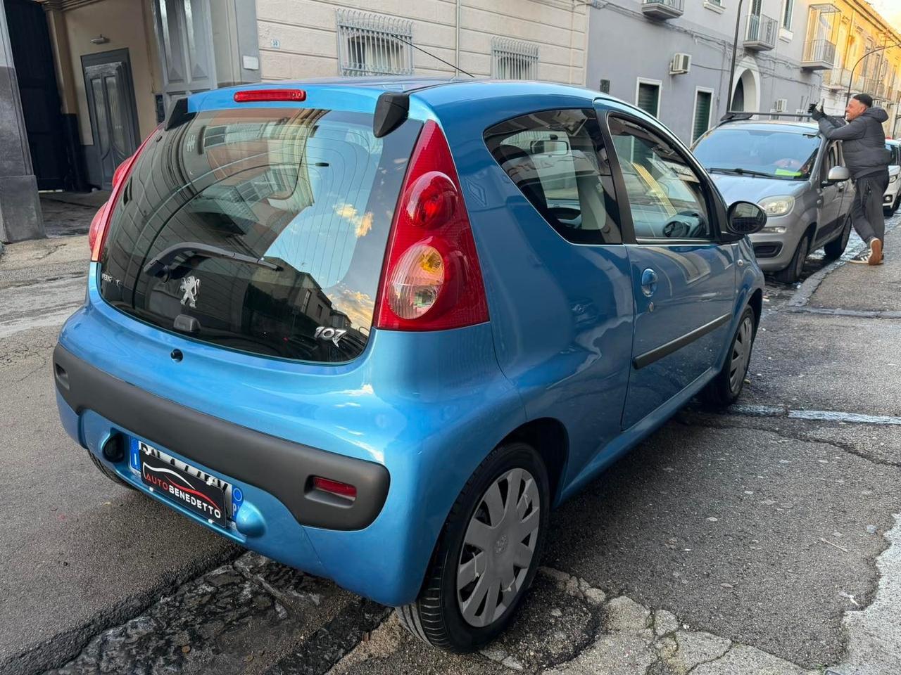 Peugeot 107 1.0 68CV 3p. Sweet Years 2008