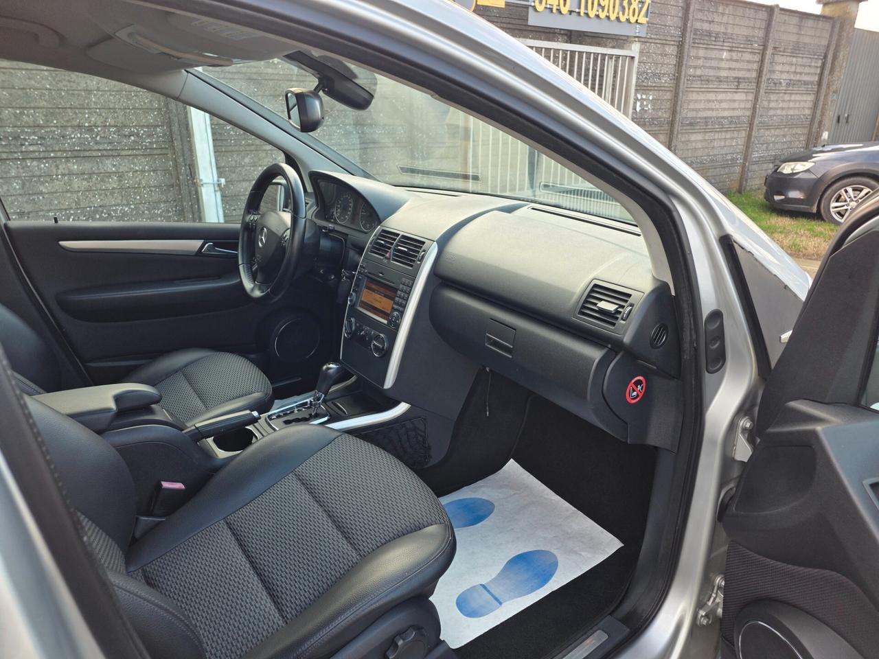 Mercedes-benz A 180 160 CDI AUTOMATIC Premium