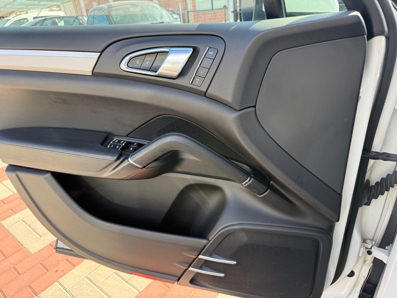 Porsche Cayenne 3.0 Diesel 245CV SOSPES.PNEUMATICHE