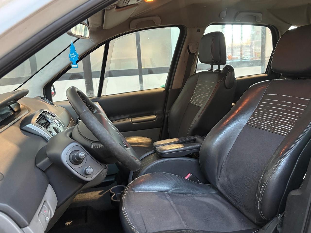 Renault Scenic Scénic 1.5 dCi/105CV Serie Speciale PlayStation Portable