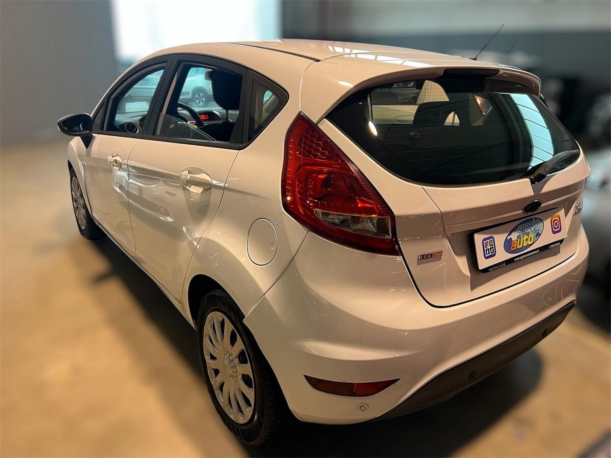 Ford Fiesta 1.6 TDCi 95 CV 5p. Titanium/OK NEOPATENTATI