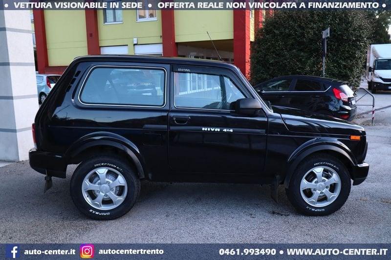 Lada Niva 1.7 4X4 Urban 83CV