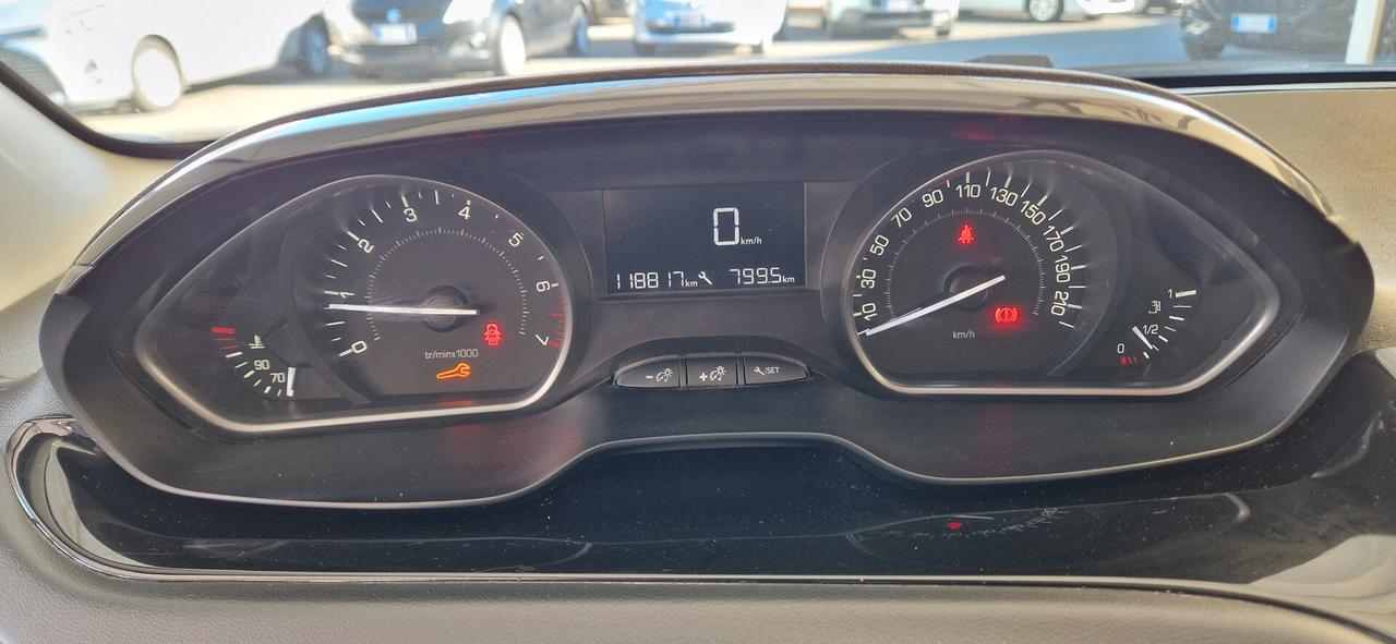 Peugeot 208 PureTech 82cv 5 porte Allure