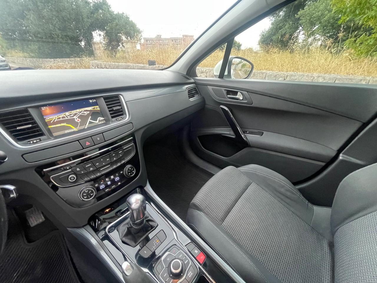 Peugeot 508 1.6 e-HDi 115CV cambio robotizzato S&S SW Ciel Allure