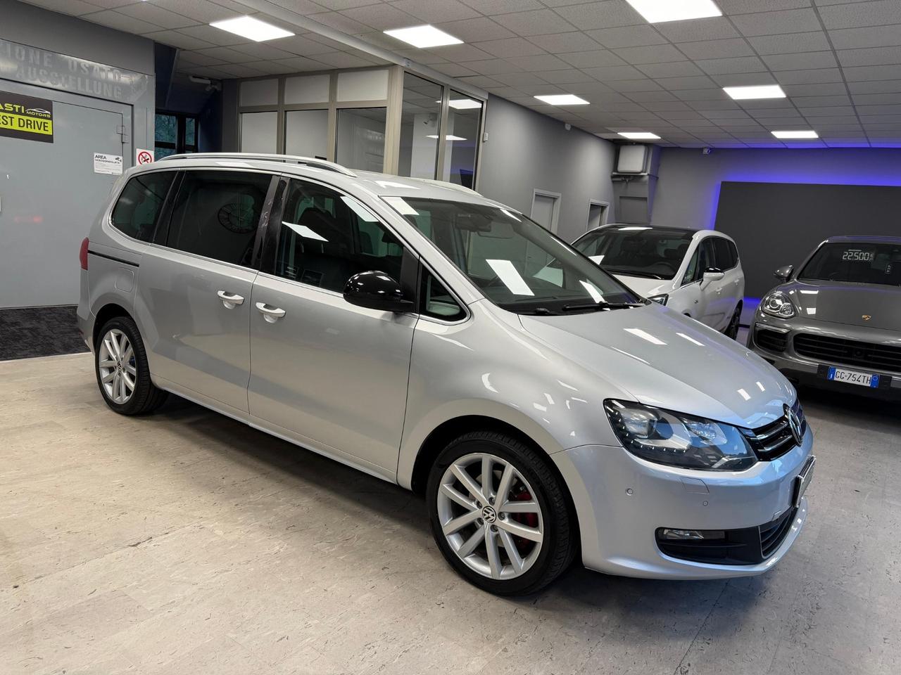 Volkswagen Sharan 2.0 TDI DSG Comfortline BlueMotion Technology