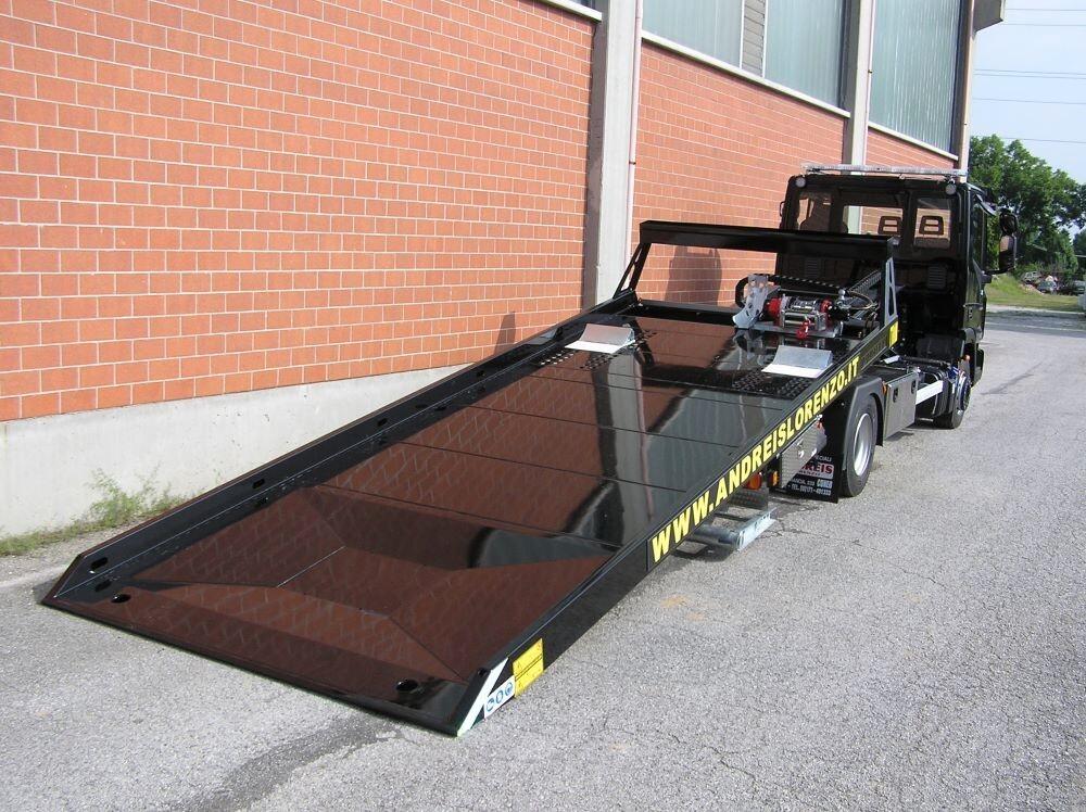 Carro attrezzi EUROCARGO 120EL22P anno 2025