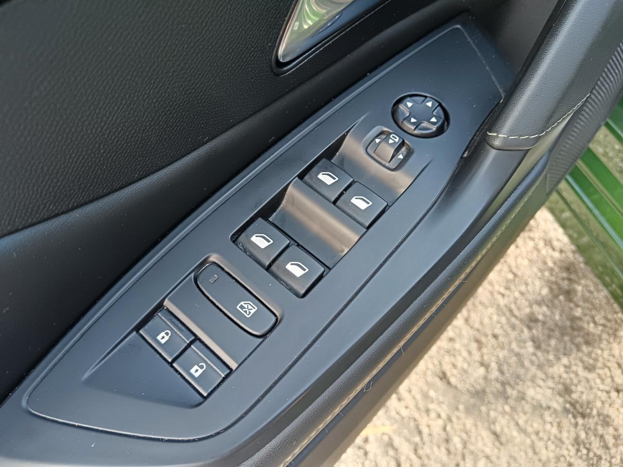 Peugeot 308 1.5 HDI 130CV GT TETTO APRIBILE