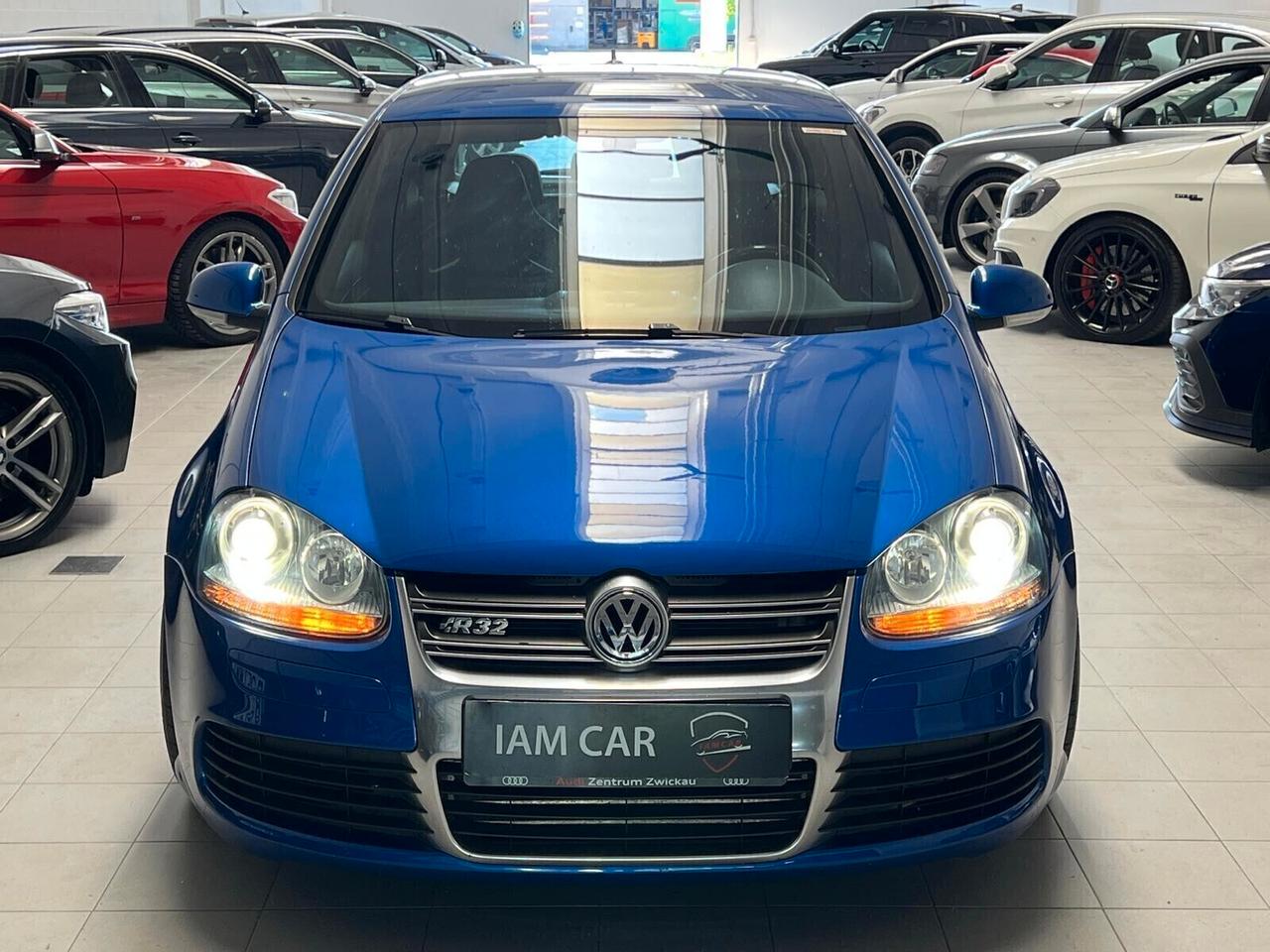 Volkswagen Golf 3.2 VR6 4mot. 3p. DSG R32