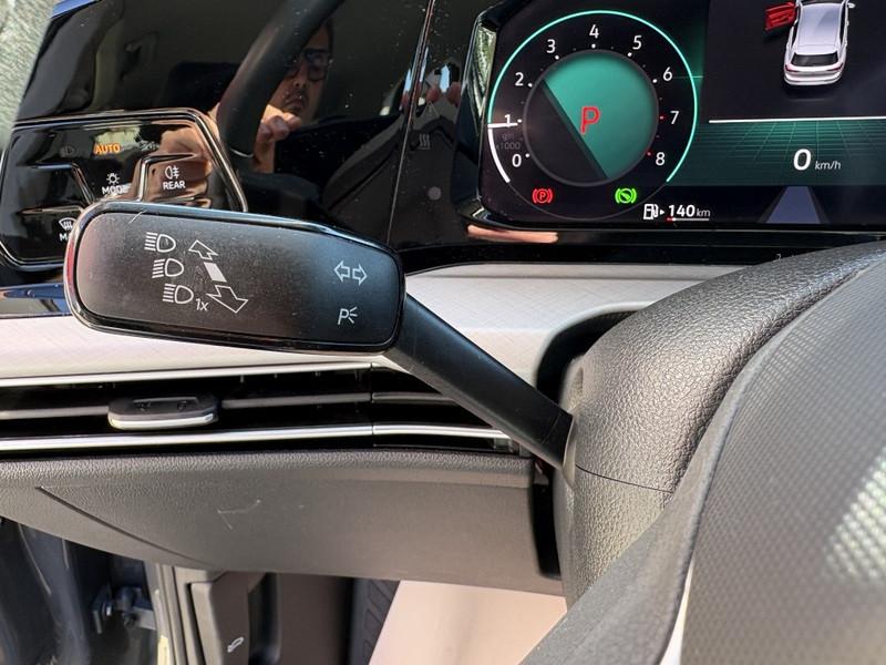 Volkswagen Golf 1.0 etsi evo Life 110cv dsg LED-APP CONNECT-16"
