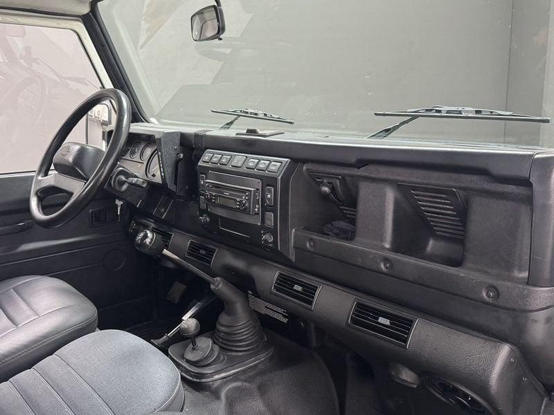 Land Rover Defender 90 TD5 Autocarro 3 Posti C/CLIMA Verricello Omologato Gancio Traino
