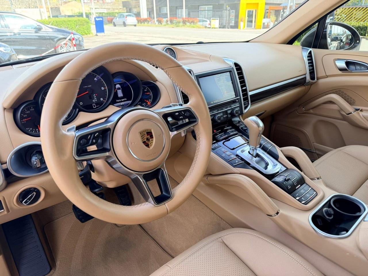 Porsche Cayenne 3.0 Diesel Platinum Edition 250cv