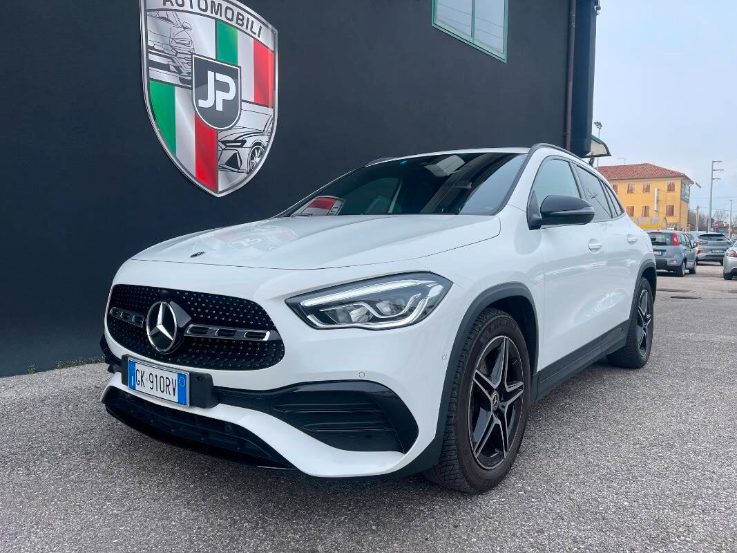 Mercedes Classe GLA 200 d Premium Pack Night Telecamera AMG