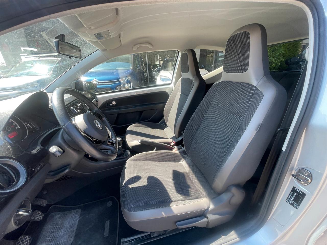 Volkswagen up! 1.0 75 CV 3p. high