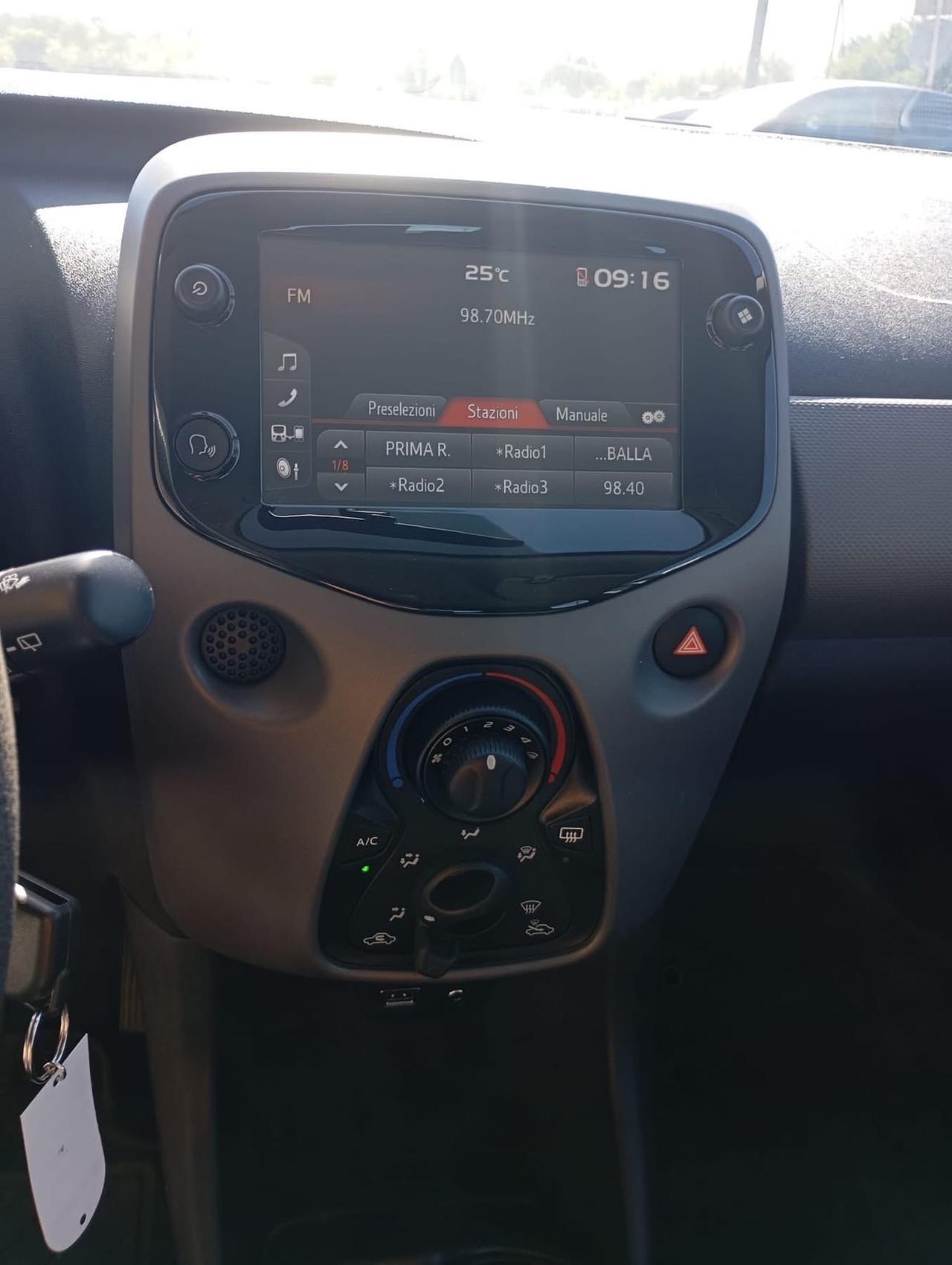 Peugeot 108 VTi 72 ETG 5 porte Allure TOP!