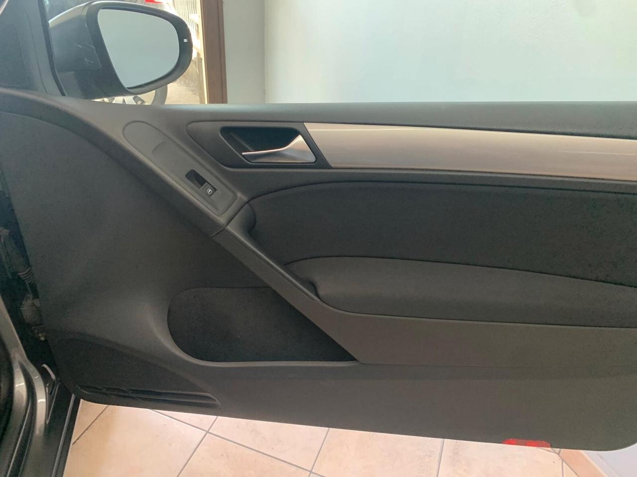 Volkswagen Golf 1.6 TDI 3p. Highline - 2010