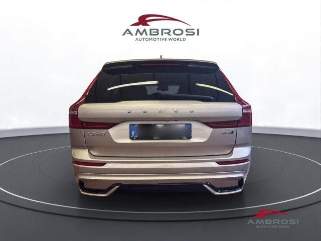 VOLVO XC60 B4 automatico Plus Dark - AUTOCARRO N1