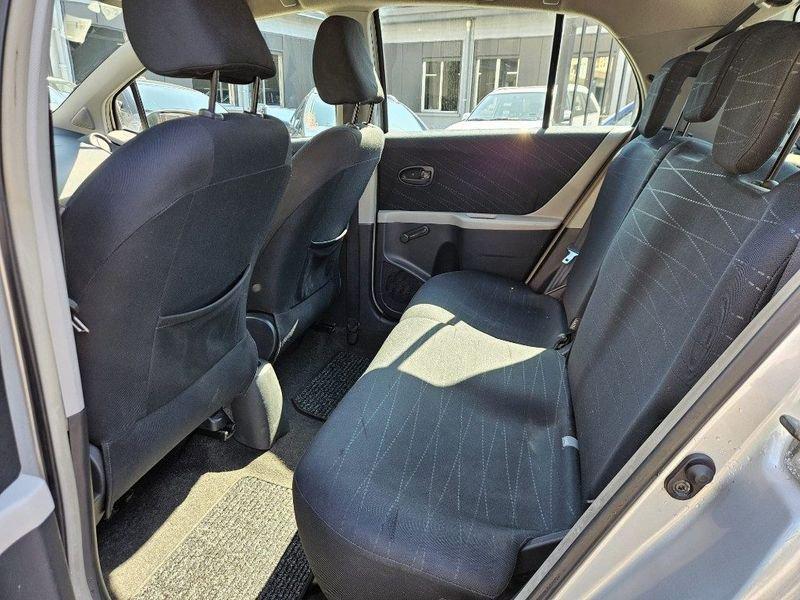 Toyota Yaris 1.0 5 porte Sol