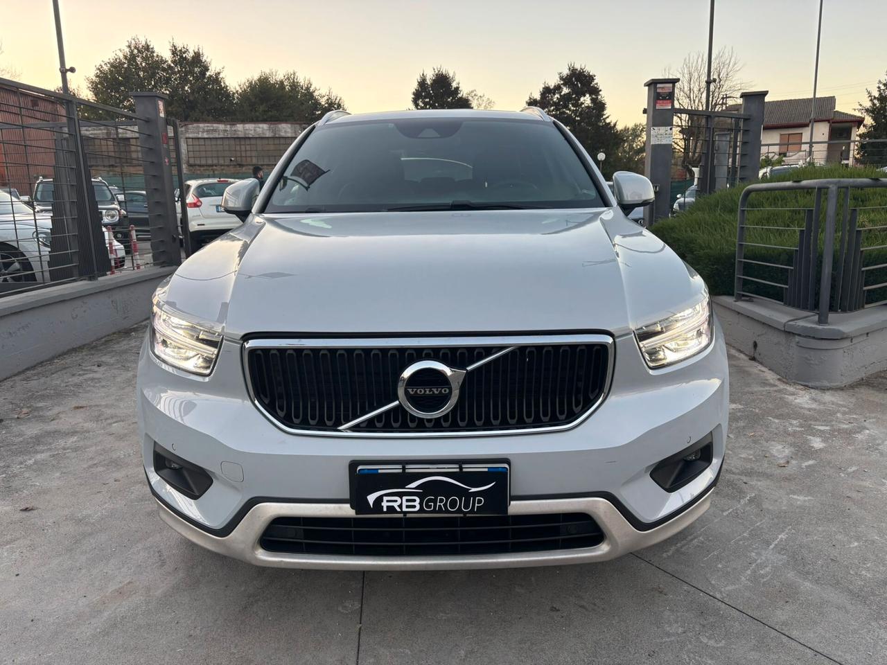 Volvo XC40 D4 AWD Geartronic R-design 2021 TETTO