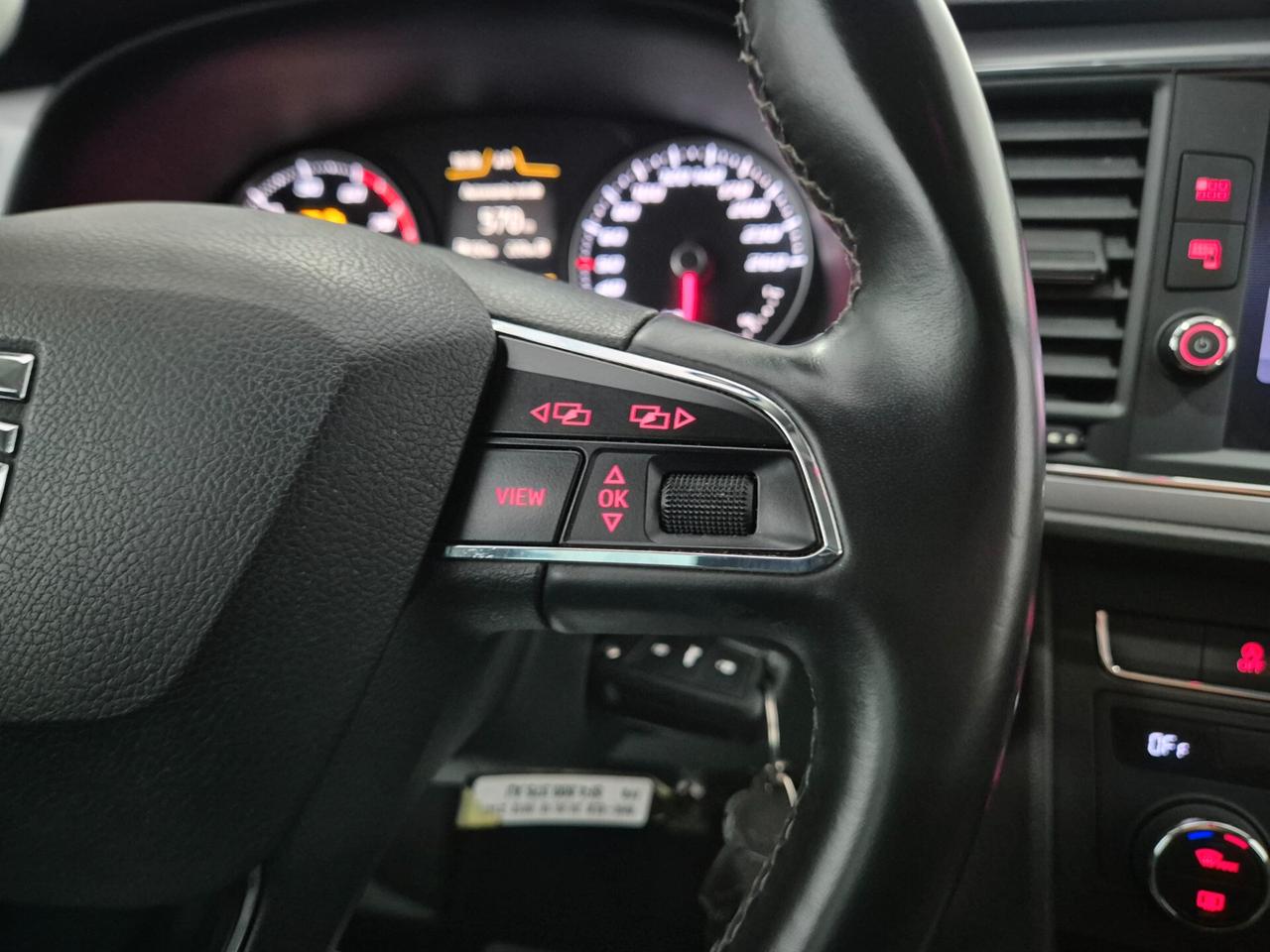 SEAT Leon 1.4 TGI 5p. Style GANCIO TRAINO