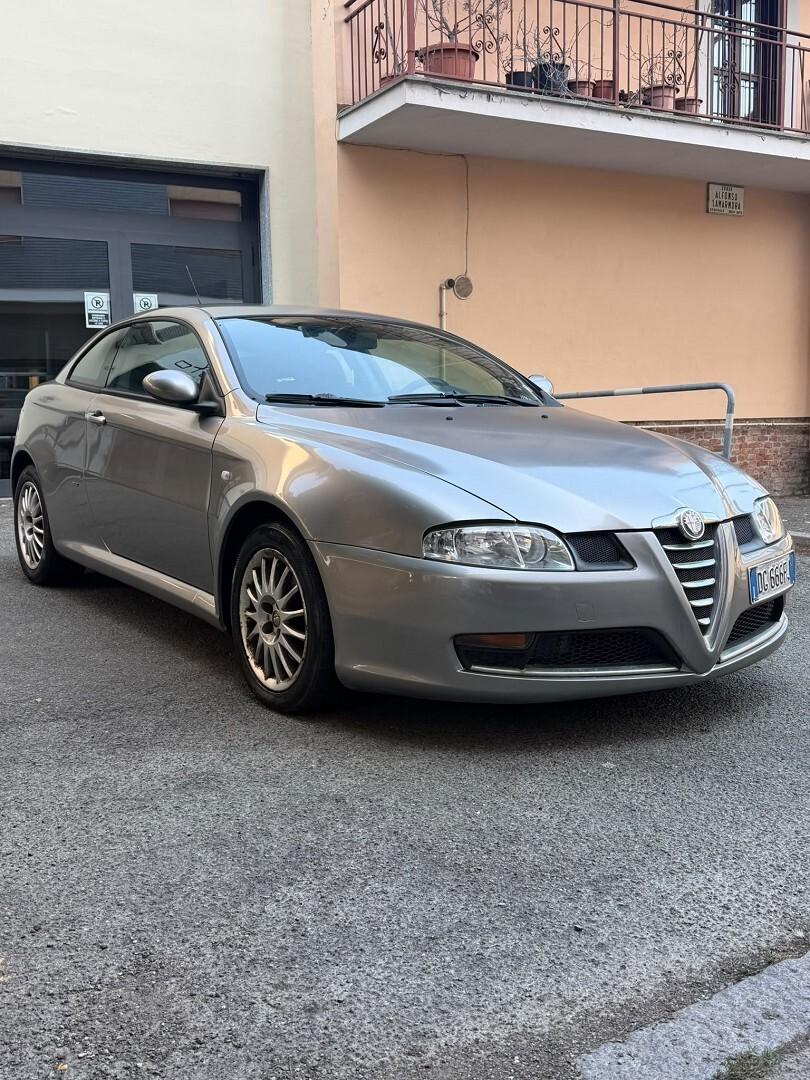 Alfa Romeo GT solo 62.000km benzina unico propr