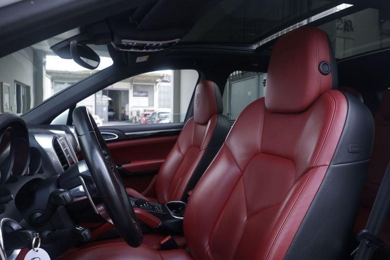 Porsche Cayenne 3.0 Diesel 262 CV Platinum Edition Tetto Unicoproprietario