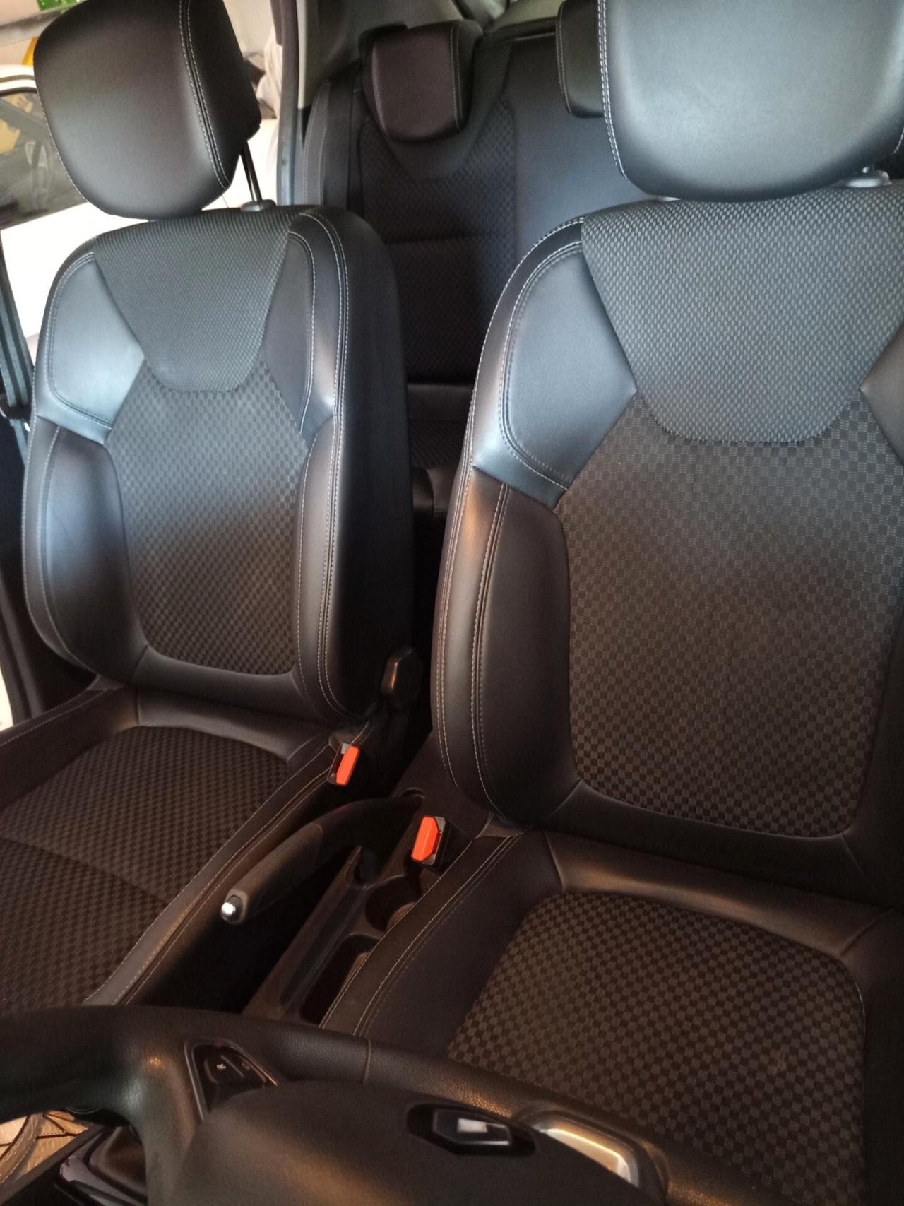 Renault Clio dCi 8V 75 CV 5 porte Moschino Life