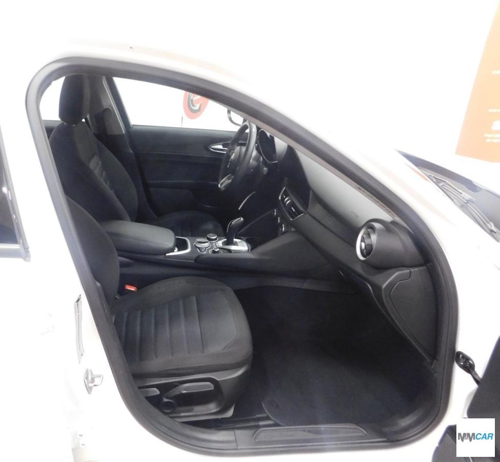 ALFA ROMEO - Giulia - 2.2 Turbodiesel 160 CV AT8 Bus.