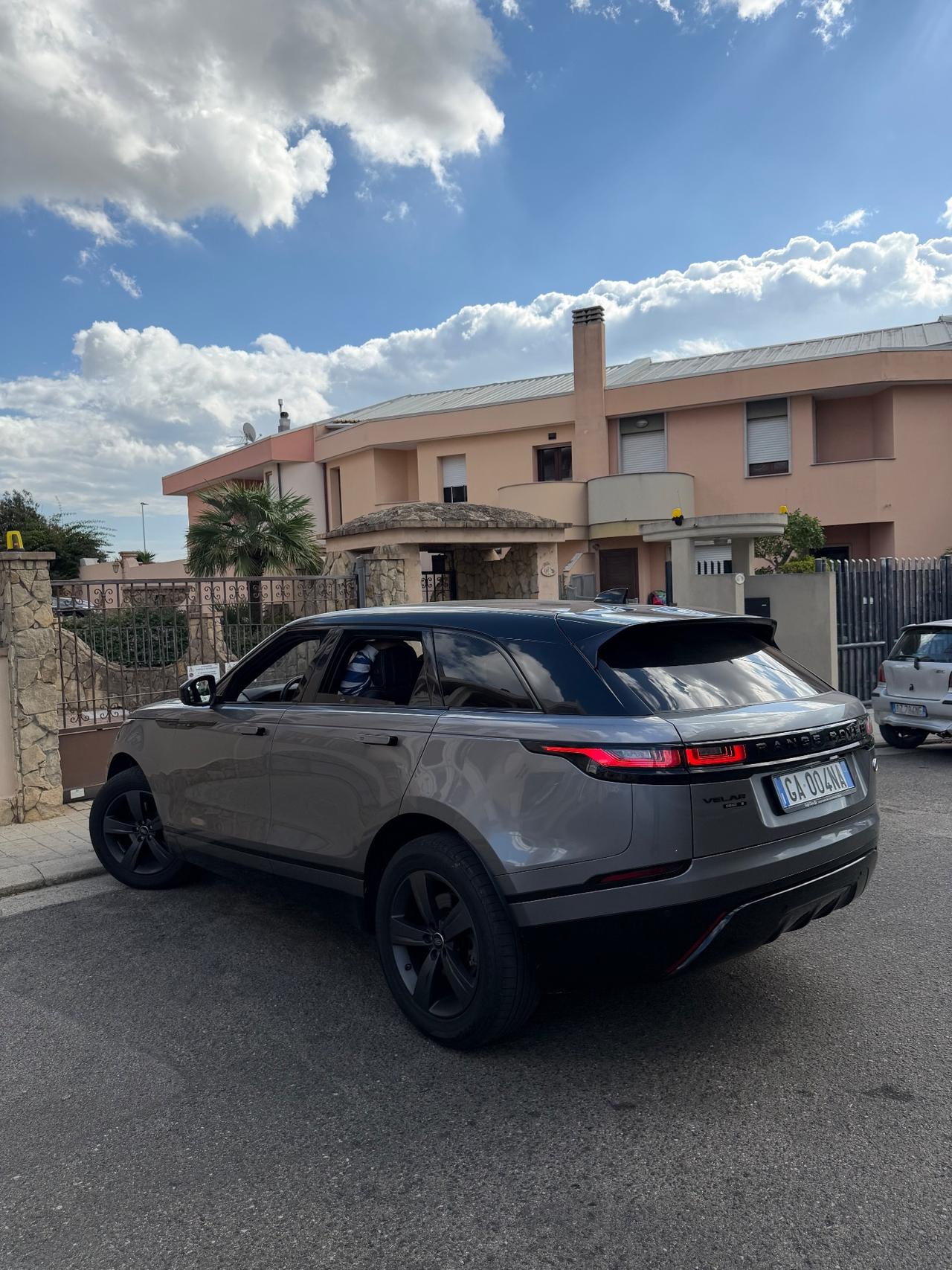 Range rover velar