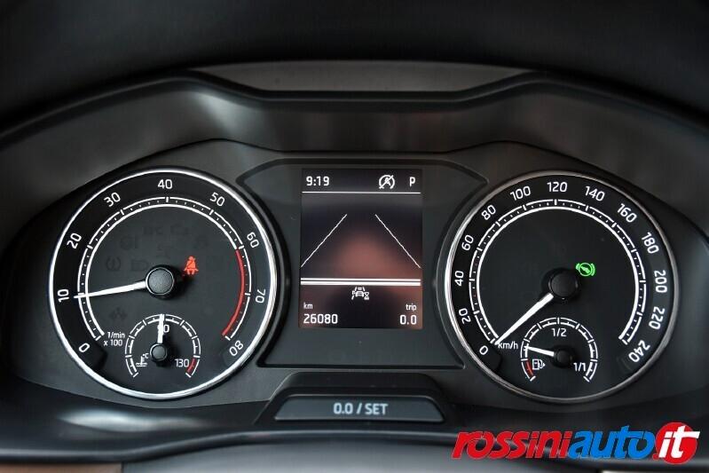 SKODA KAMIQ 1.0 TSI 110 CV DSG STYLE BLACK DESIGN PACK R17
