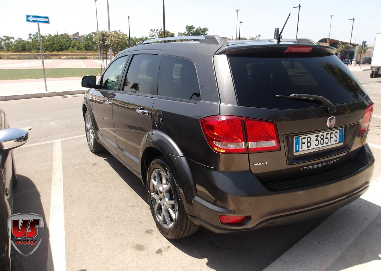 FIAT FREEMONT 2.0 MJT 4X4 CROSS-AUTO-7 POSTI