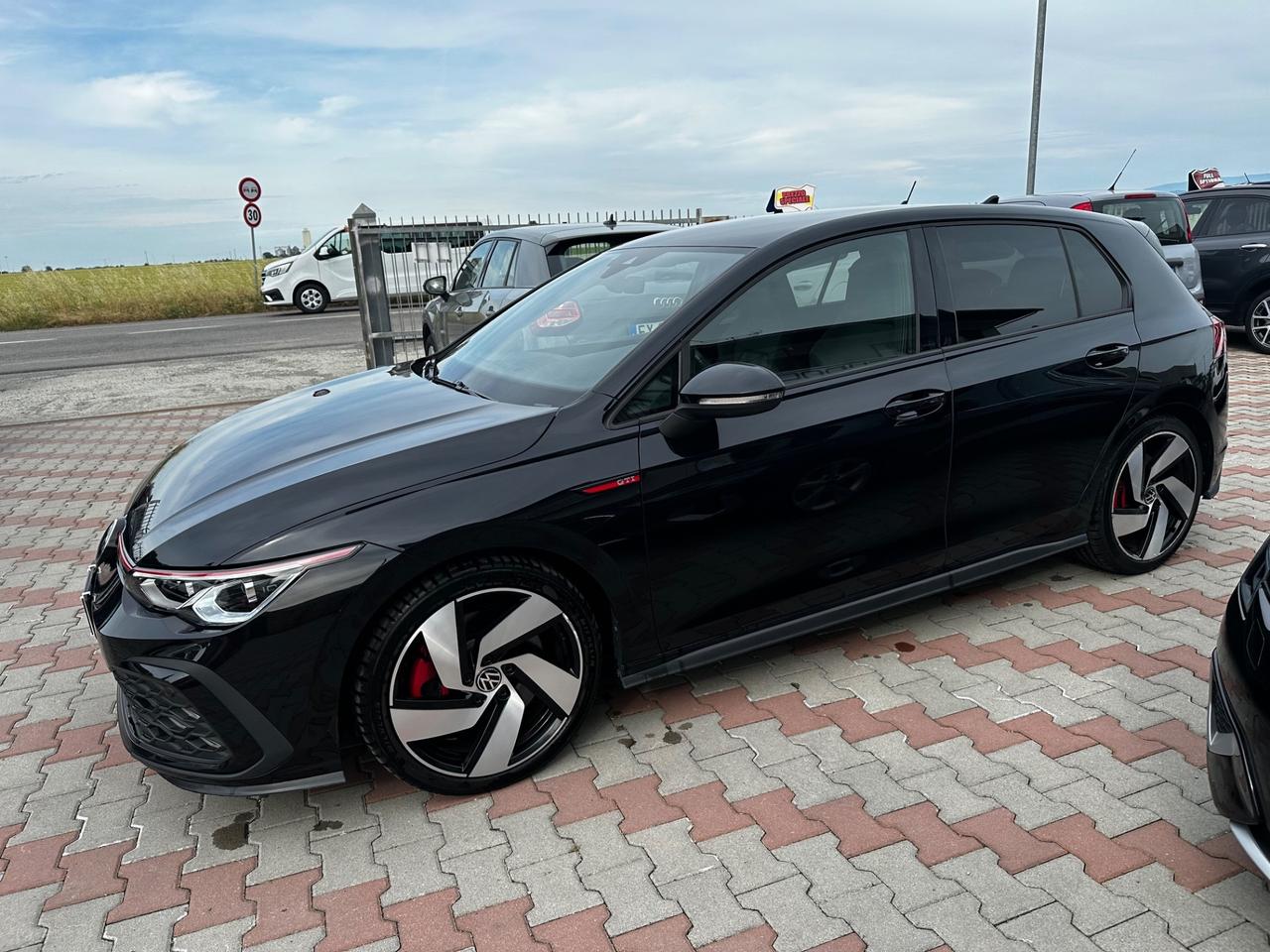 Volkswagen Golf GTI 2.0 TSI TCR DSG 5p. BlueMotion Technology