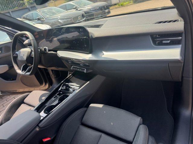 AUDI Q3 TFSI 110 kW mHEV S tronic S Line edition