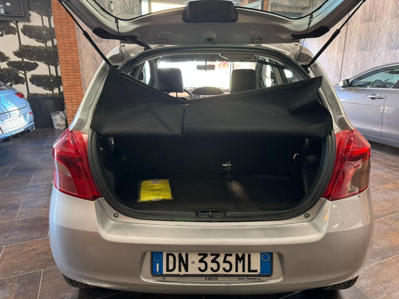 Toyota Yaris 1.3 5 porte Sol