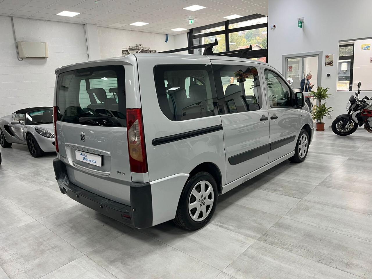 Peugeot Expert Tepee 8 posti