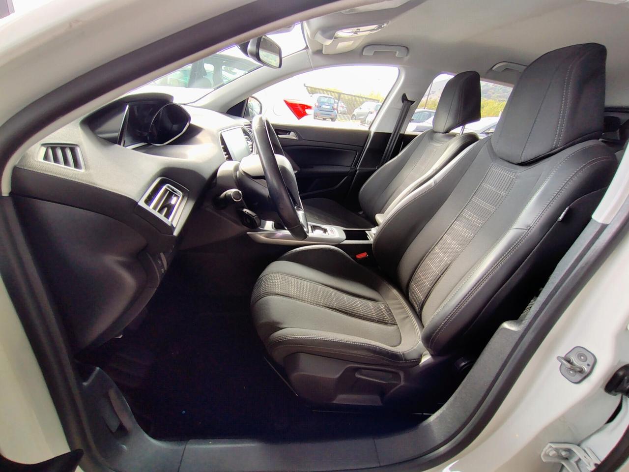 Peugeot 308 BlueHDi 120 S&S Business