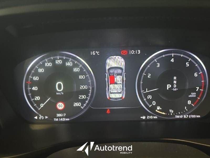 Volvo XC40 T2 129 CV Automatico Momentum Core