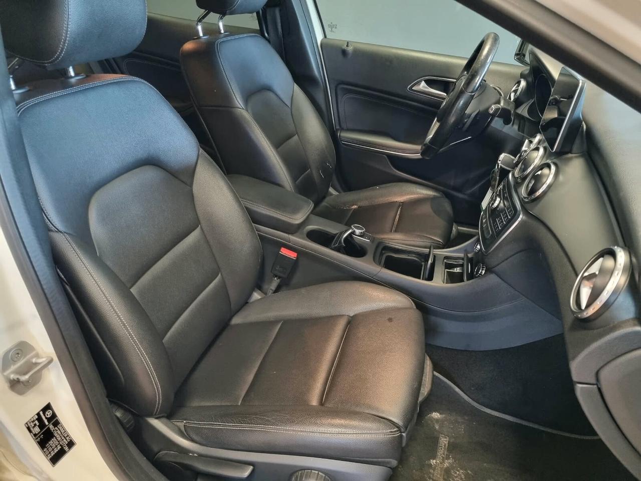 Mercedes-benz GLA 200 d Automatic Premium