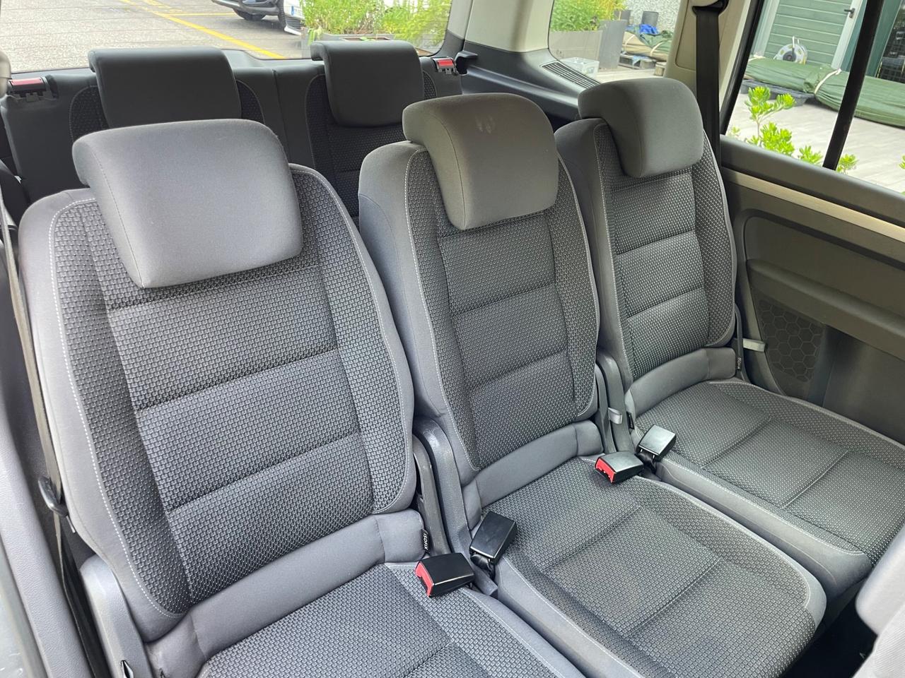 Volkswagen Touran Business 1.6 TDI Comfortline* 7 POSTI *