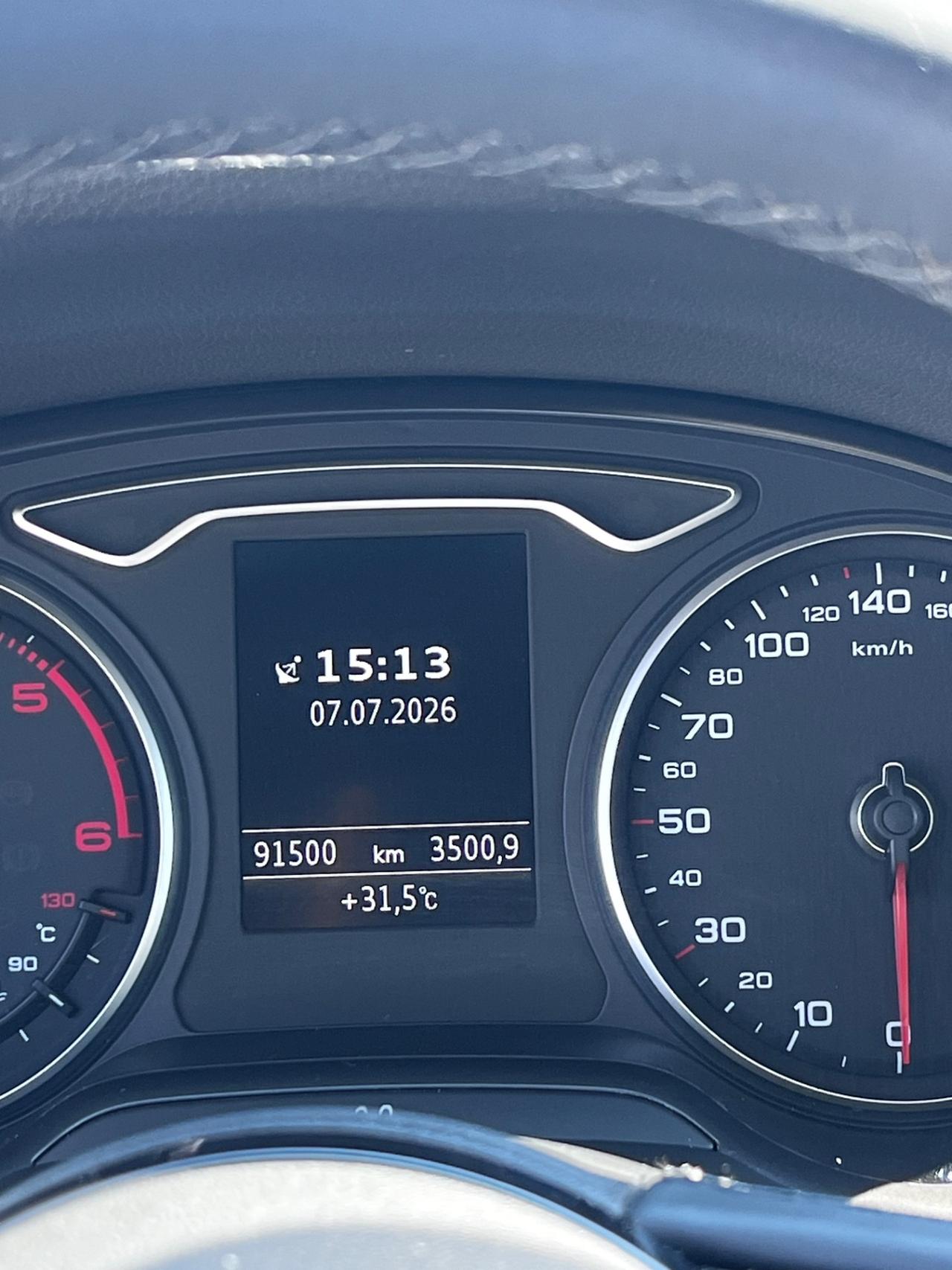 Audi Q2 30 TDI Identity Black