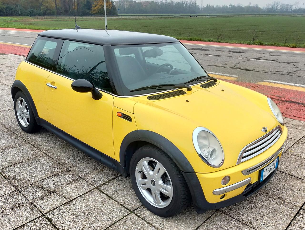 Mini Mini 1.4 tdi One guidabile da neopatentato