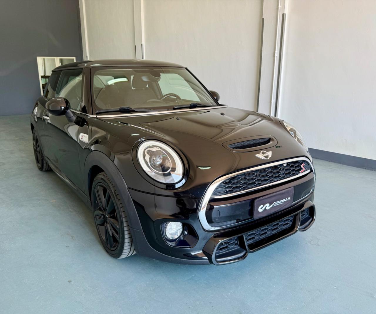 Mini Mini Cooper 2.0 SD Hype JCW 3p