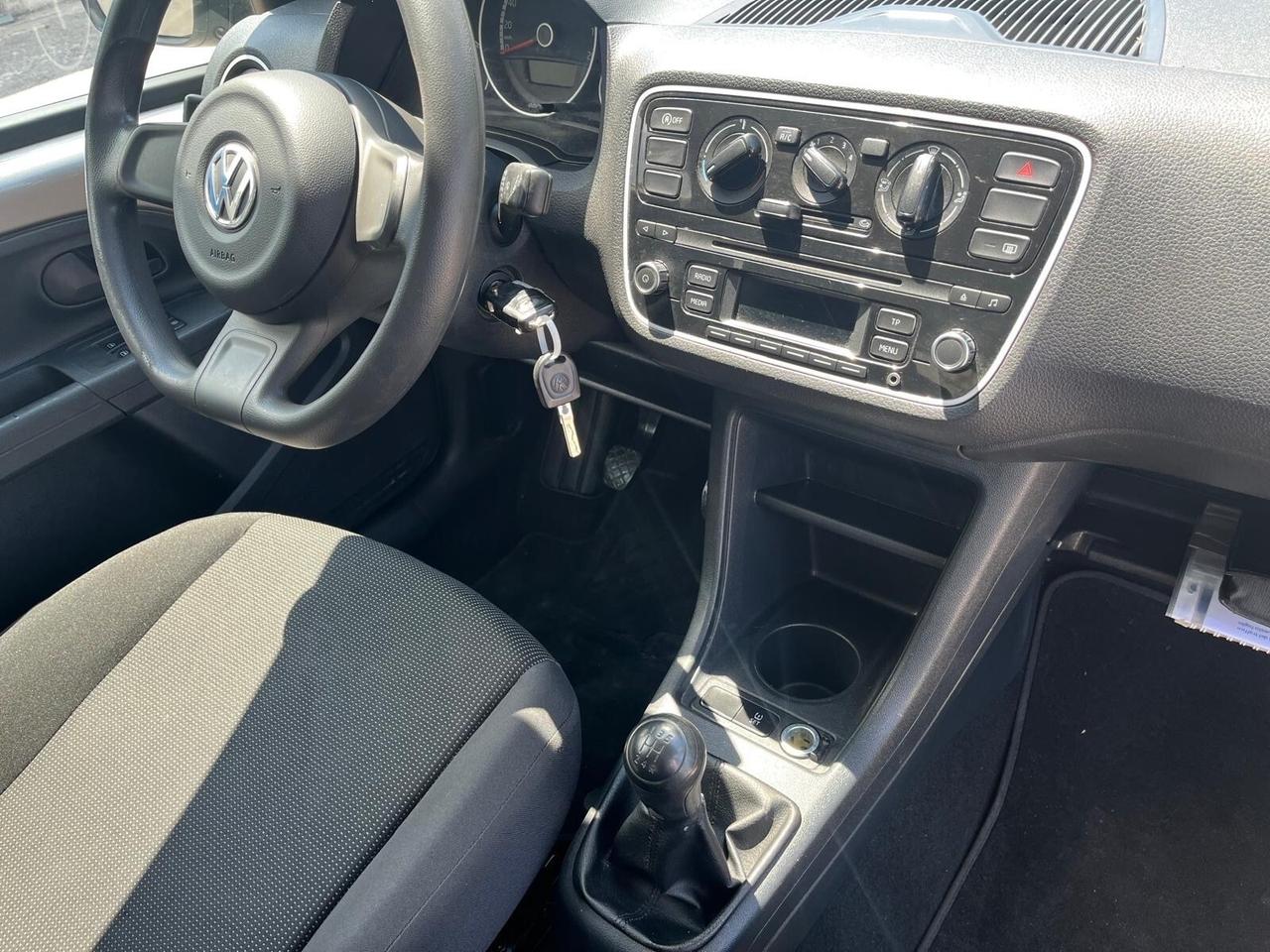 Volkswagen up -5 P-1.0 metano- full- 2015