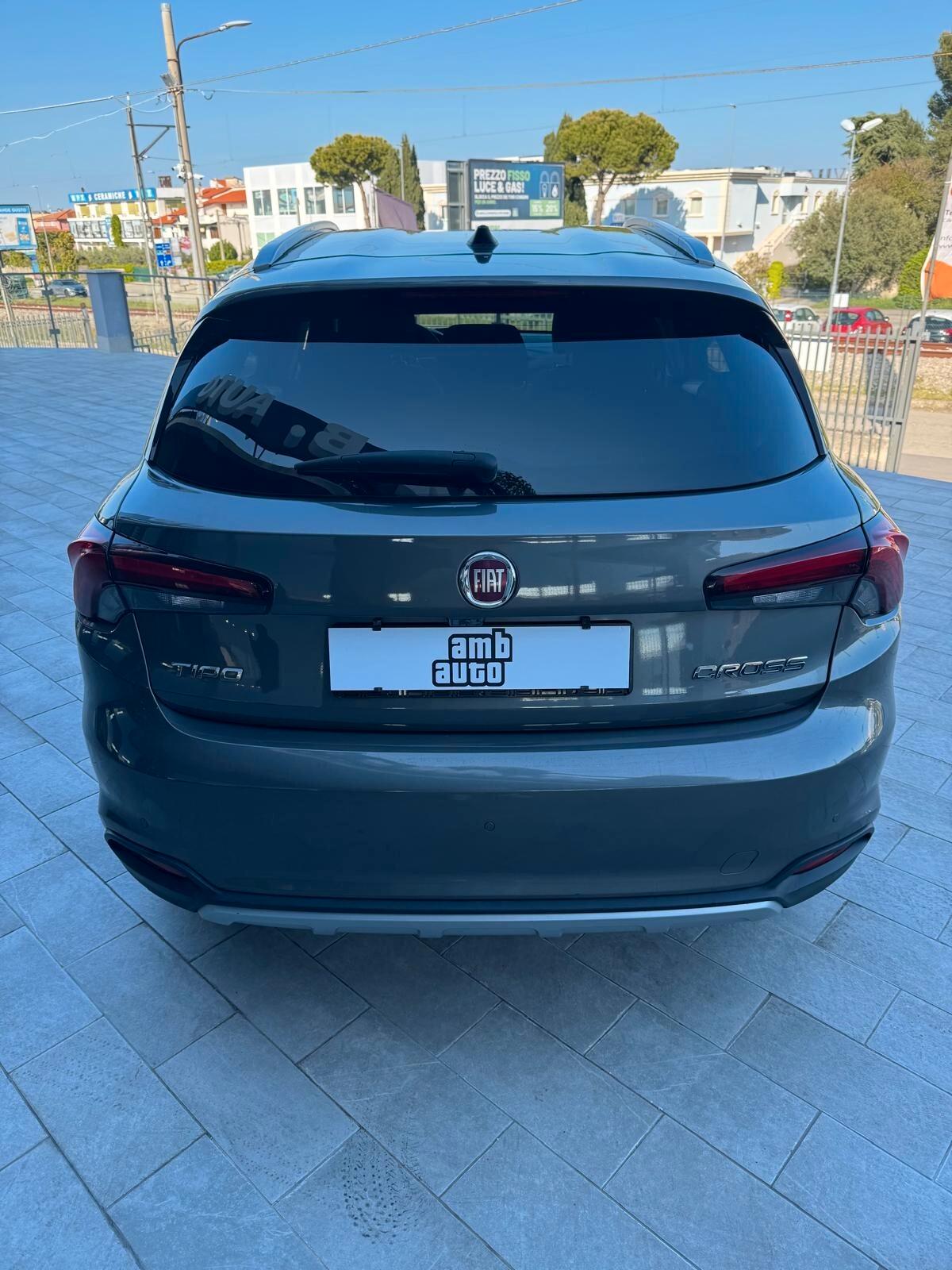 Fiat Tipo 1.0 5 porte Cross