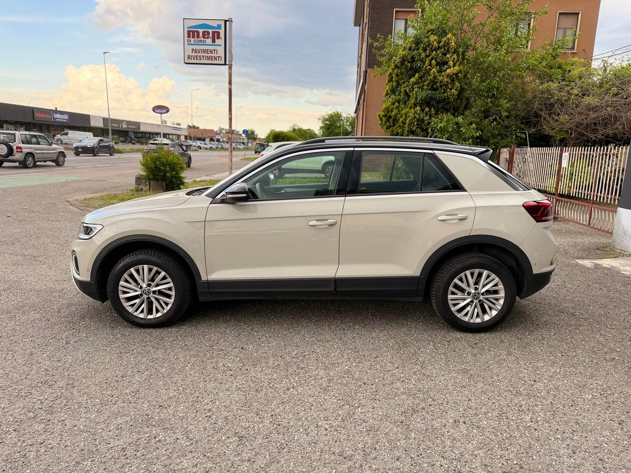 Volkswagen T-Roc Life 1.0 TSI #10898