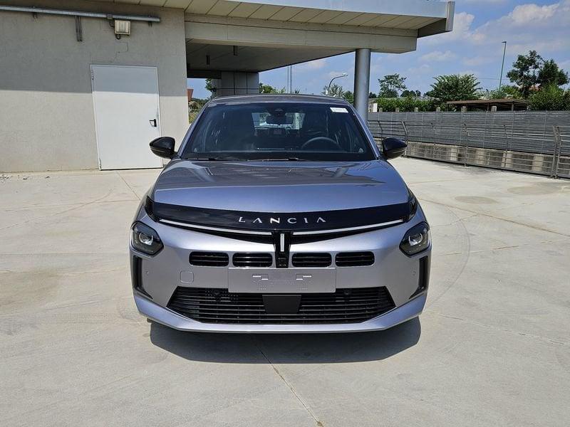 Lancia Ypsilon Hybrid e-DCT