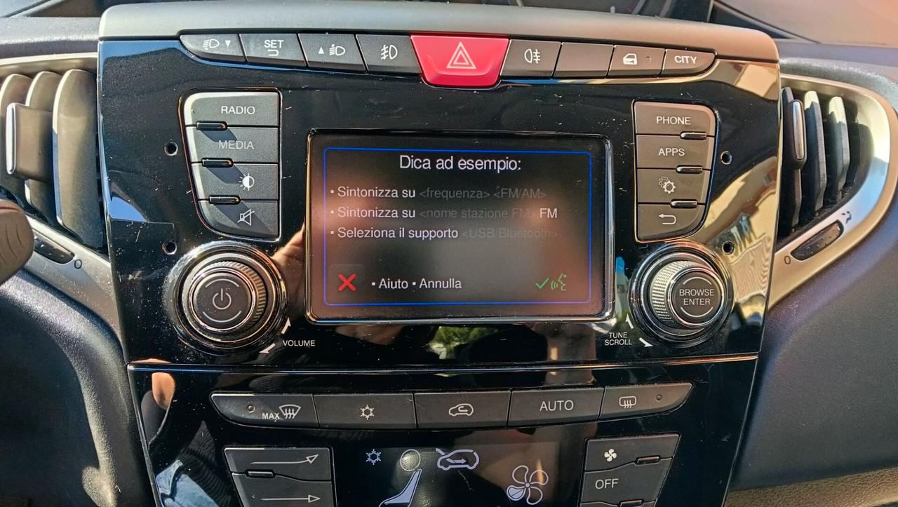 LANCIA YPSILON 1.2 BENZ/GPL -PREZZO PROMO!