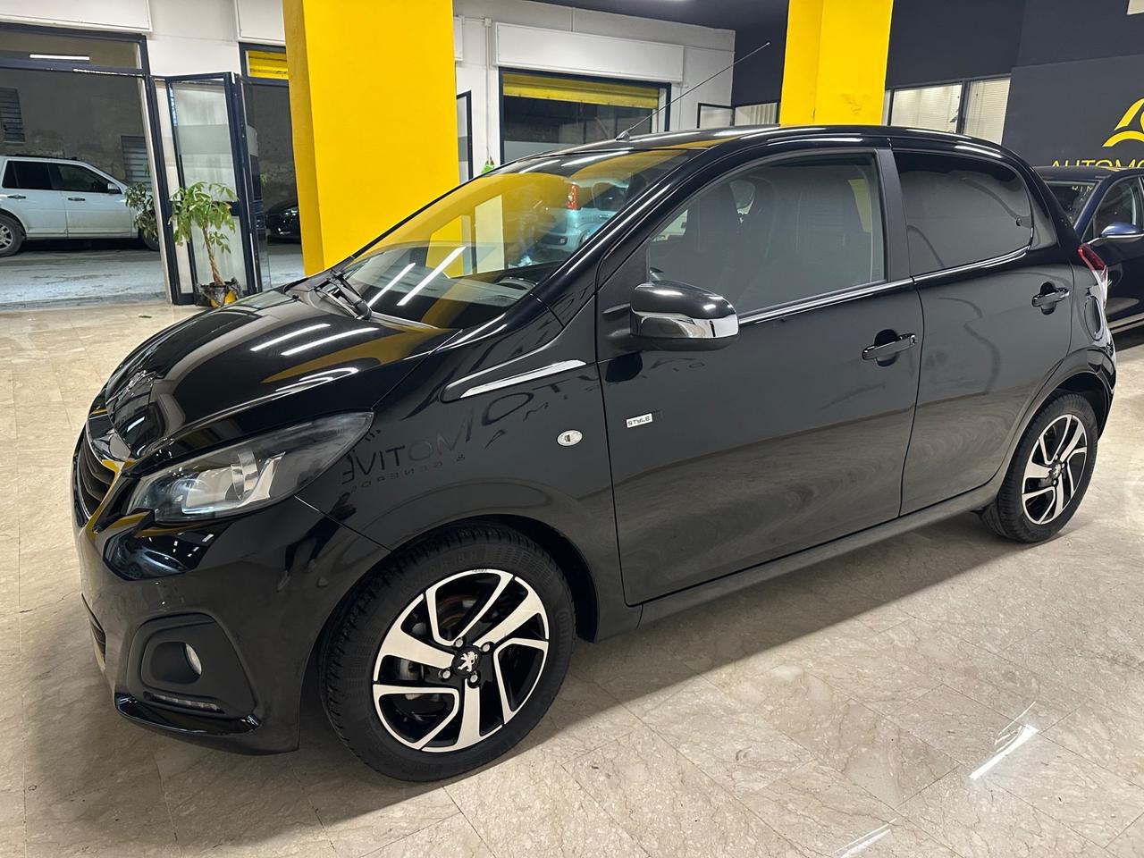 Peugeot 108 VTi 68 5 porte Allure