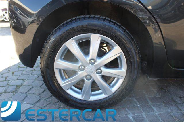 TOYOTA Yaris 1.0 5 porte Active